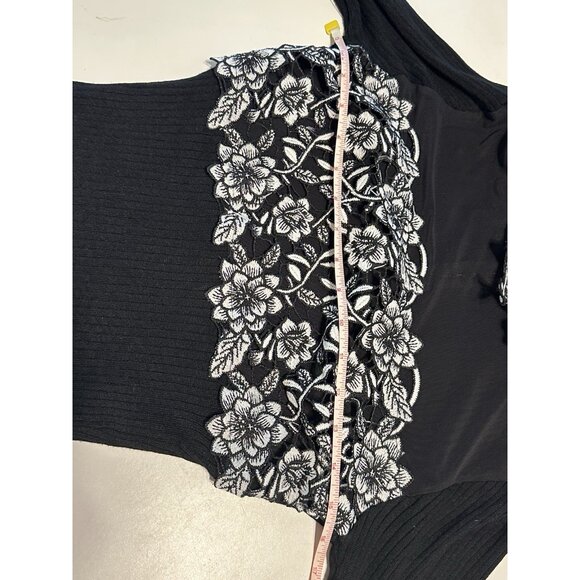 VENUS Woman Small Ribbed Sweater Black White  Floral Lace Appliqué Stretch Mesh - Picture 8 of 9